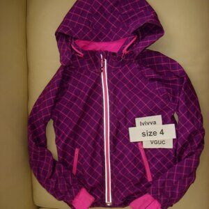 Ivivva by Lululemon  Girl lined windbreaker size 4 purple thumbholes